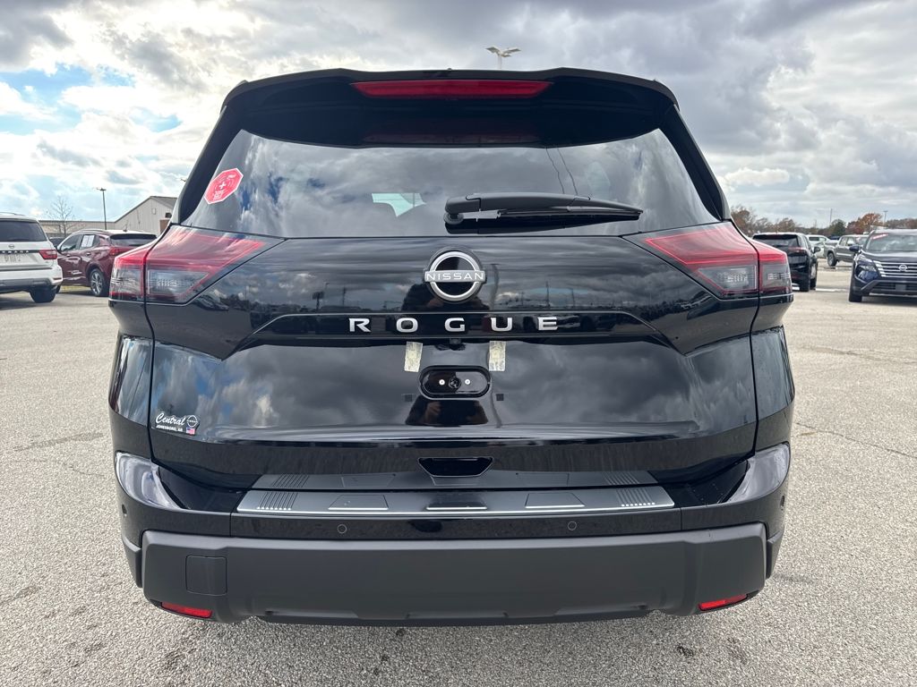 2026 Nissan Rogue SV photo 2