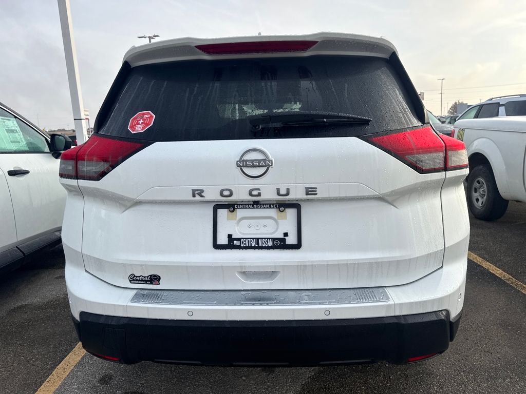 2026 Nissan Rogue SV photo 2