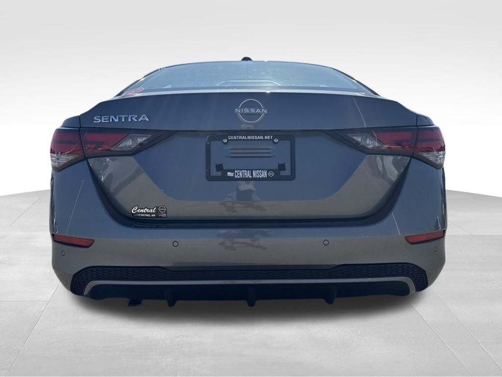 2025 Nissan Sentra SV photo 4