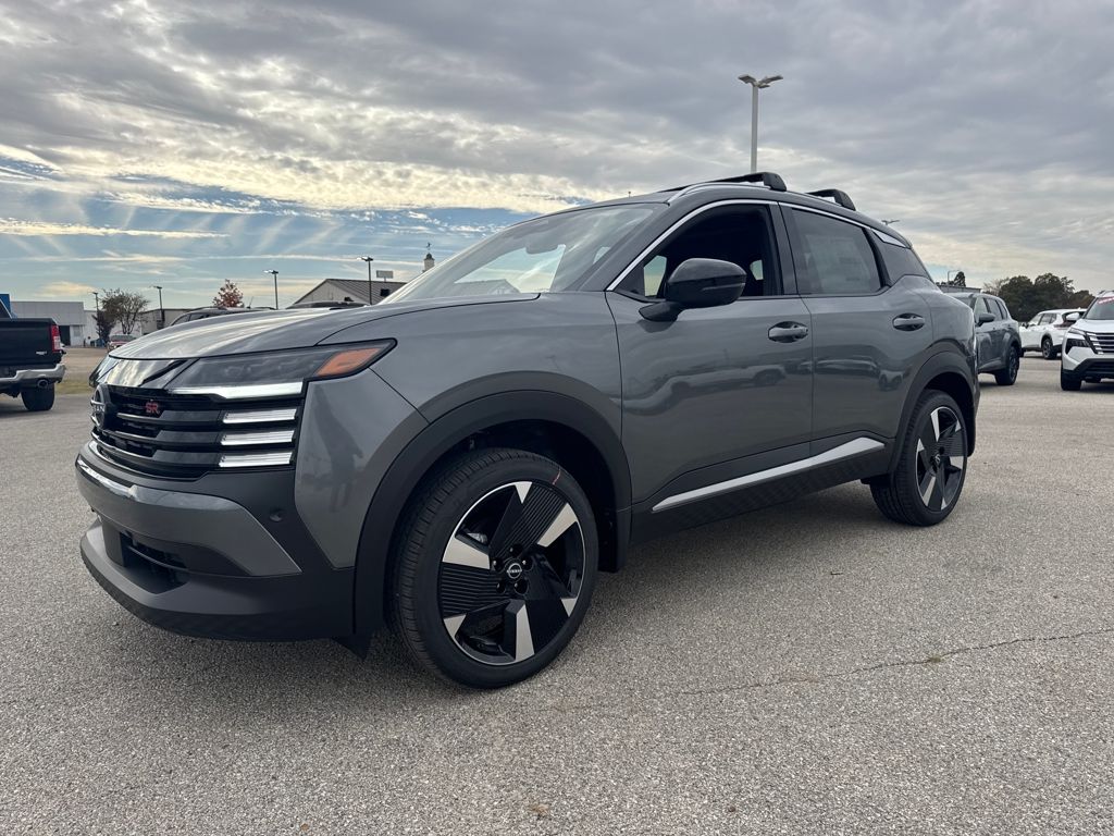 2026 Nissan KICKS SR's photo