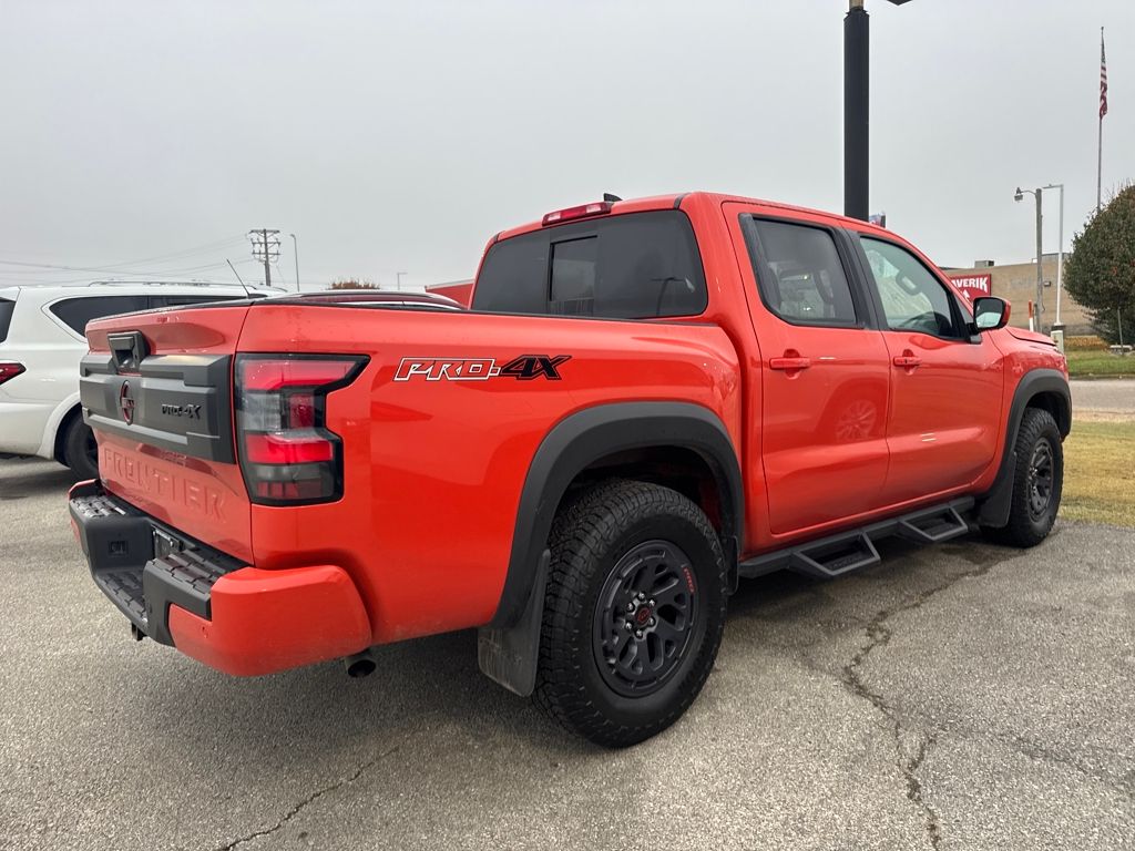 2025 Nissan Frontier PRO-4X photo 4