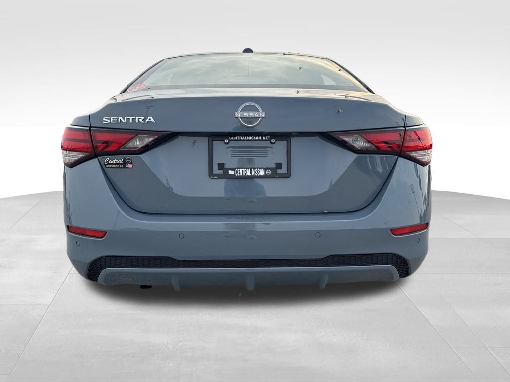 2025 Nissan Sentra SV photo 4