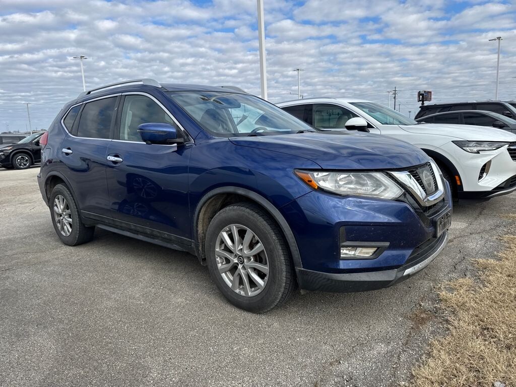 Used 2017 Nissan Rogue SV SUV