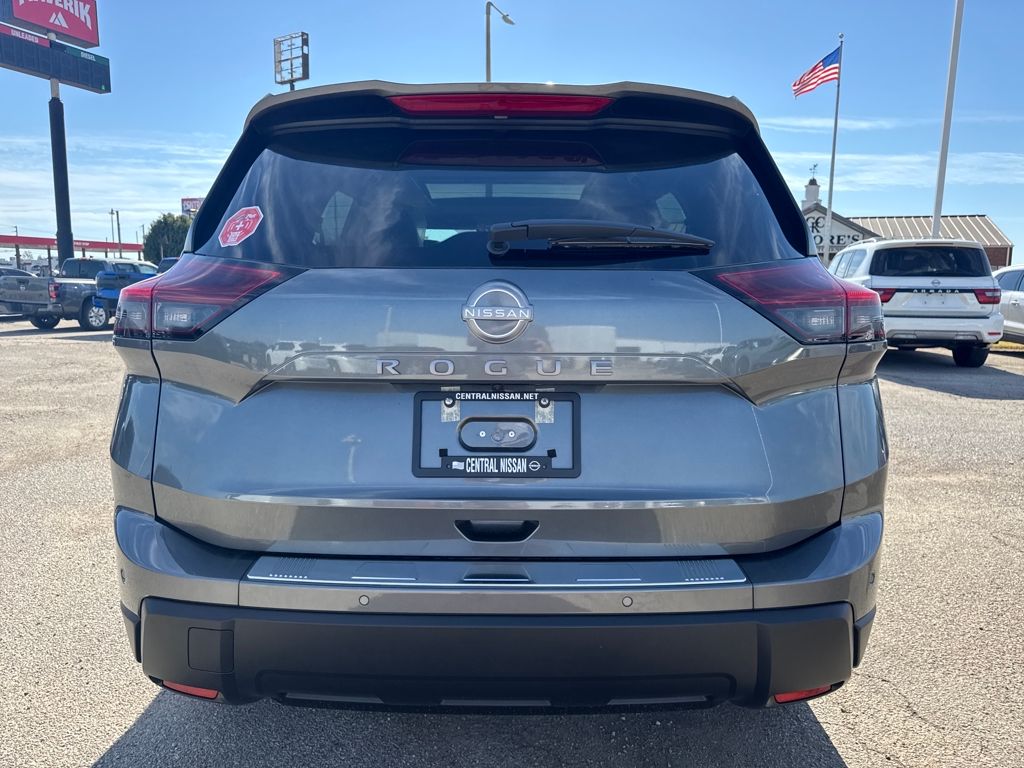 2026 Nissan Rogue SV photo 4