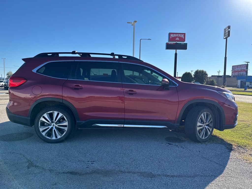 2022 Subaru Ascent Limited photo 3