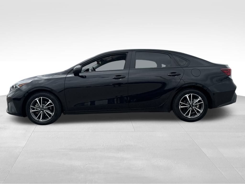 Used 2022 Kia FORTE LXS with VIN 3KPF24AD1NE472672 for sale in Jonesboro, AR