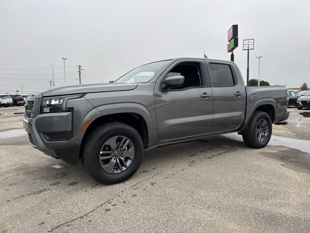 2026 Nissan Frontier SV's photo