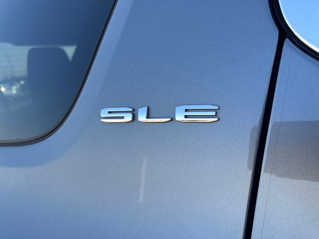 2021 Gmc Acadia SLE photo 4