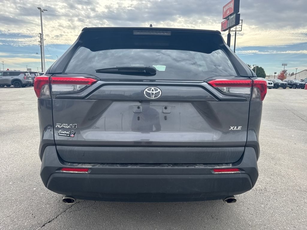 Used 2022 Toyota RAV4 XLE SUV