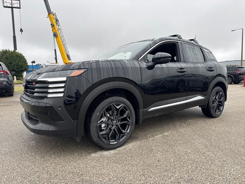 2026 Nissan KICKS SR's photo