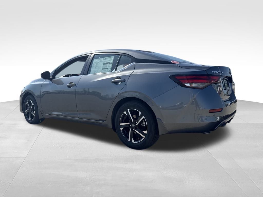 2025 Nissan Sentra SV photo 3