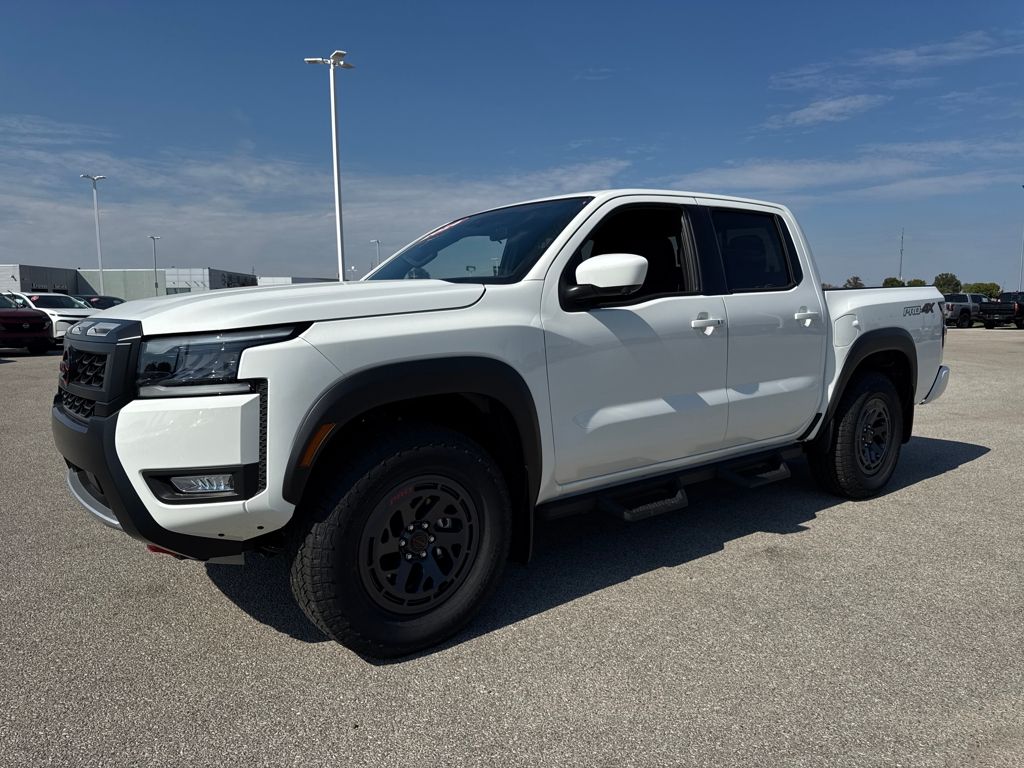 2026 Nissan Frontier PRO-4X's photo