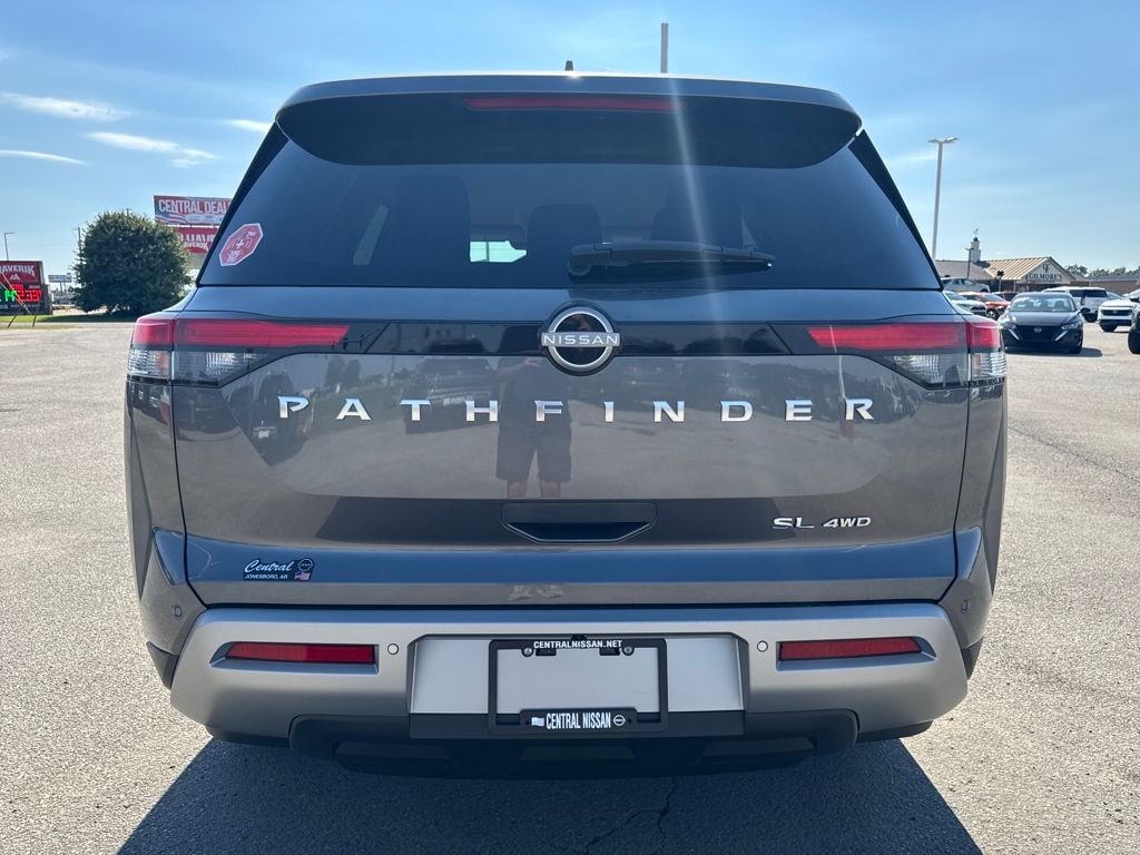 New 2025 Nissan Pathfinder SL SUV