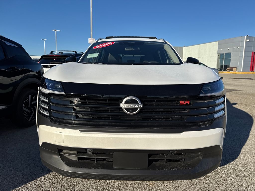 2026 Nissan Kicks SR photo 2