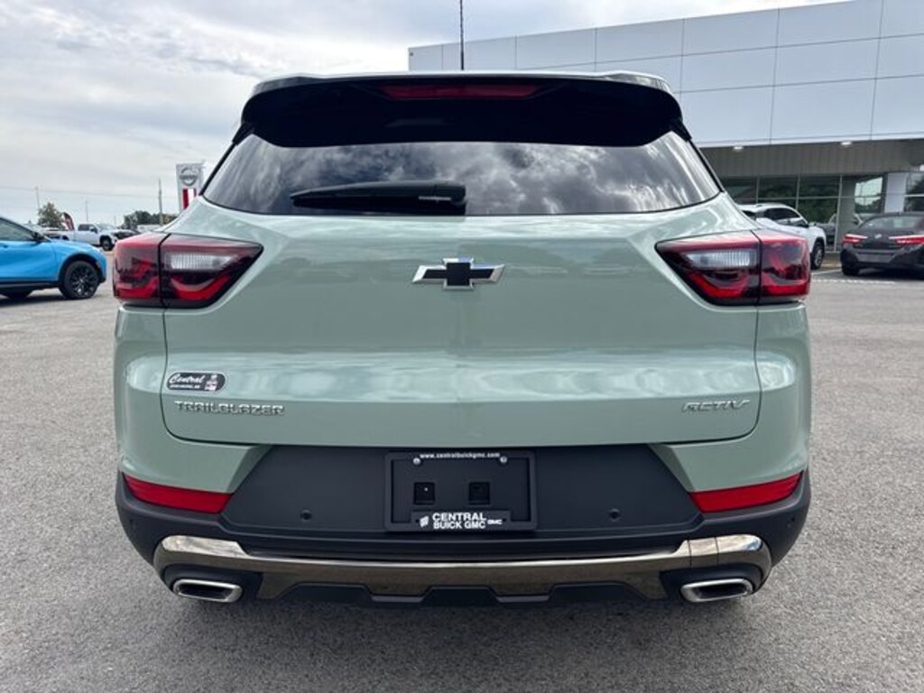 Used 2025 Chevrolet Trailblazer Activ SUV