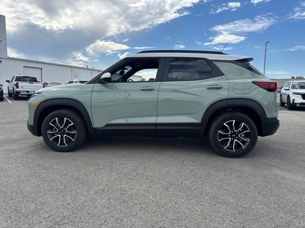 Used 2025 Chevrolet Trailblazer Activ SUV