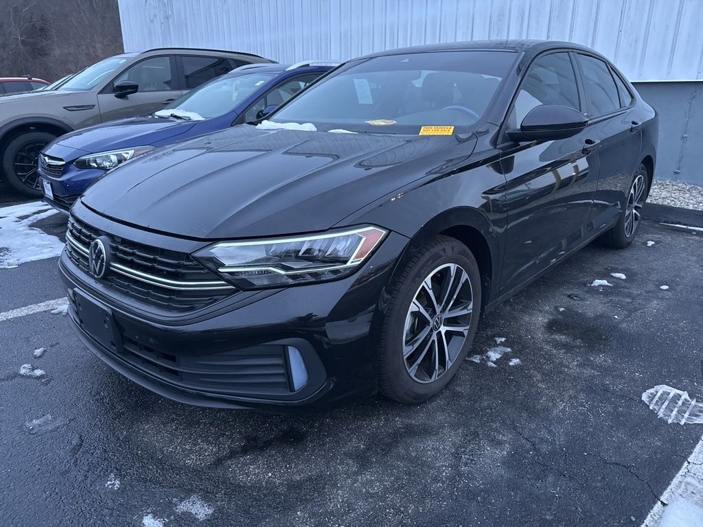 2024 Volkswagen Jetta Sport's photo