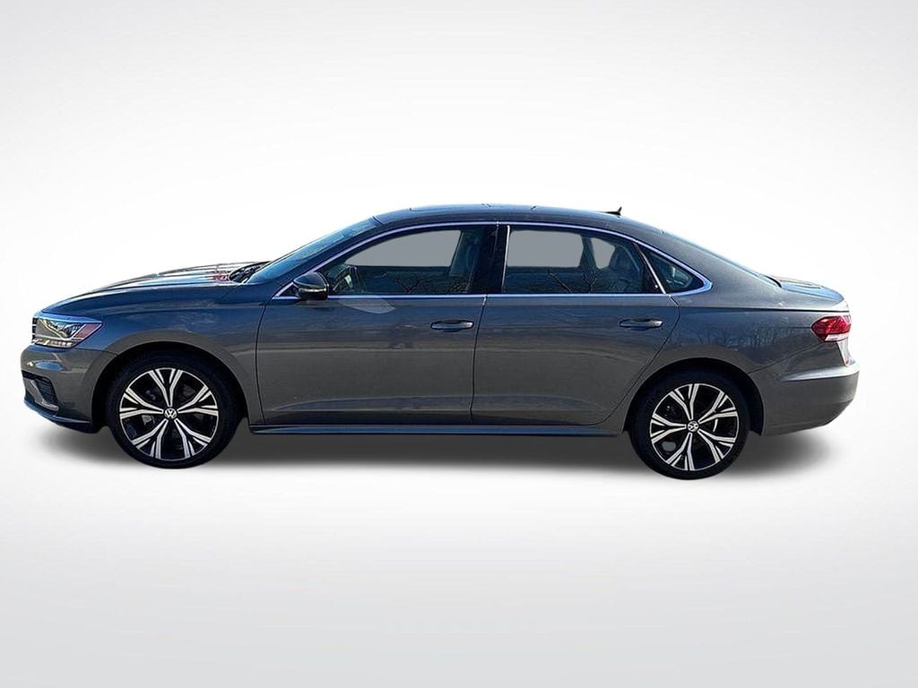 Used 2022 Volkswagen Passat SE with VIN 1VWSA7A3XNC002221 for sale in Plainfield, CT