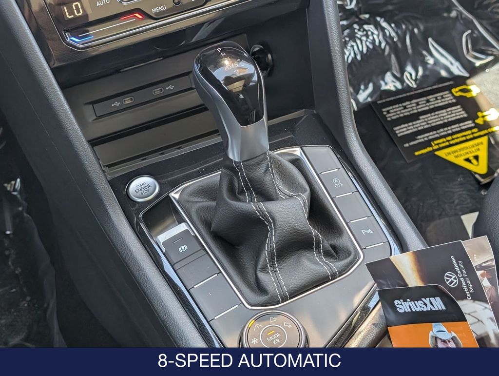 2026 Volkswagen Taos SE Black - Photo 28