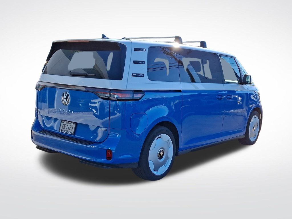 2025 Volkswagen ID. Buzz photo 3