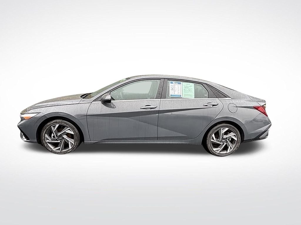 Used 2024 Hyundai Elantra Limited with VIN KMHLN4DJ3RU102953 for sale in Plainfield, CT