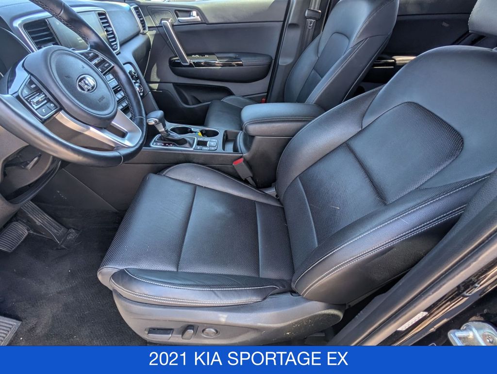 2021 Kia Sportage EX - Photo 13