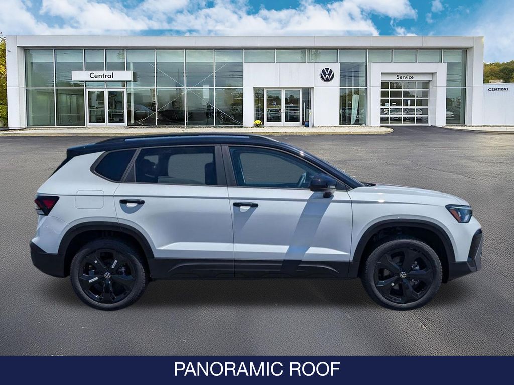 2026 Volkswagen Taos SE Black - Photo 9