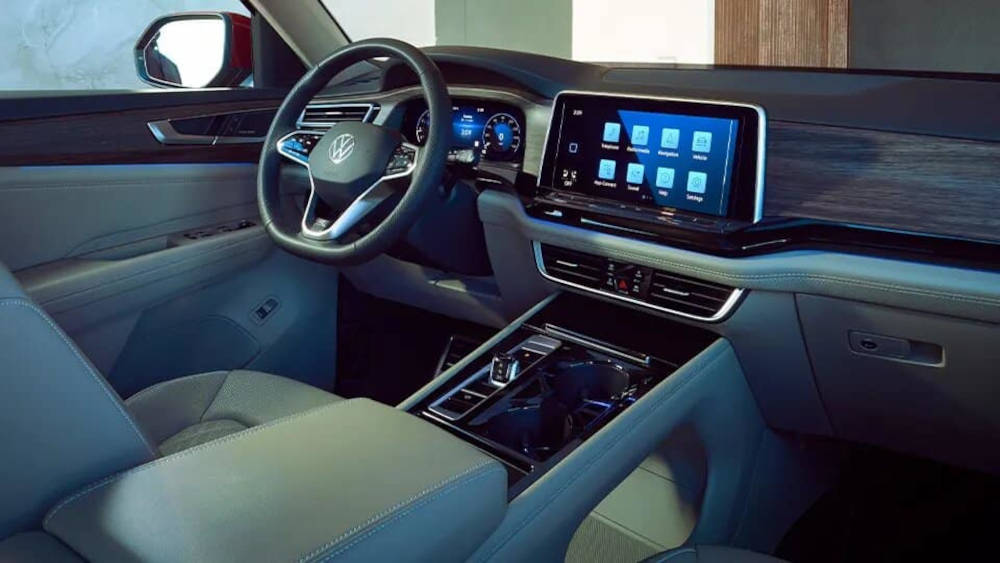 2024 Volkswagen Atlas interior