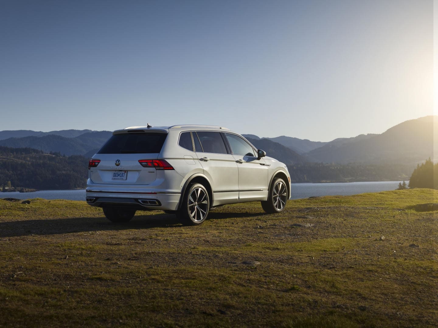 2023 Volkswagen Tiguan parked