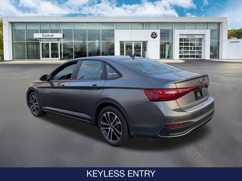2026 Volkswagen Jetta Sport - Photo 6