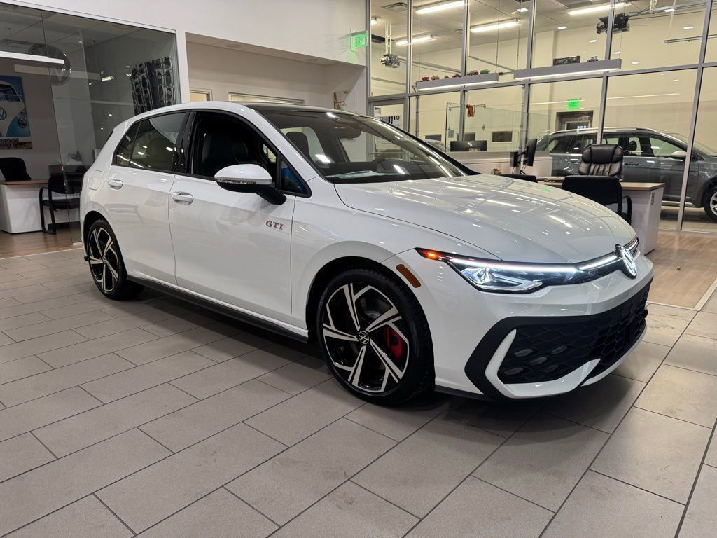 2026 Volkswagen Golf GTI SE's photo