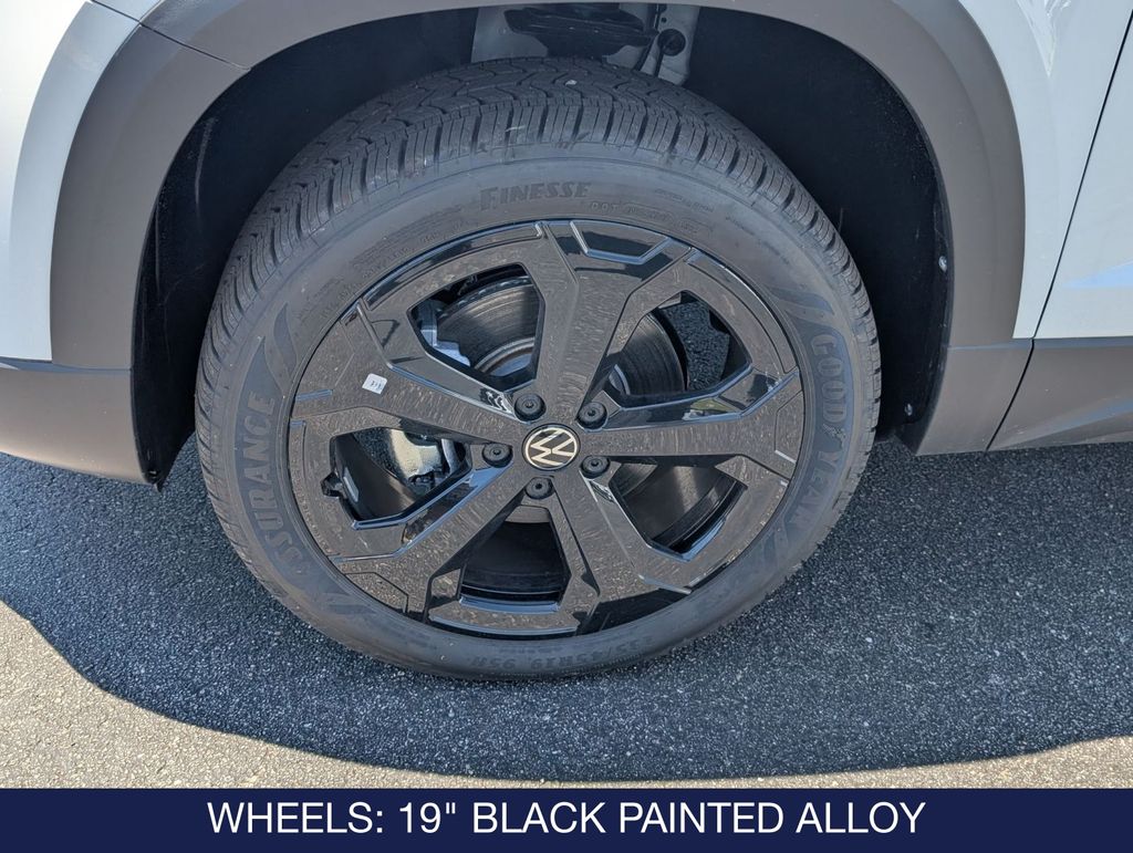 2026 Volkswagen Taos SE Black - Photo 10