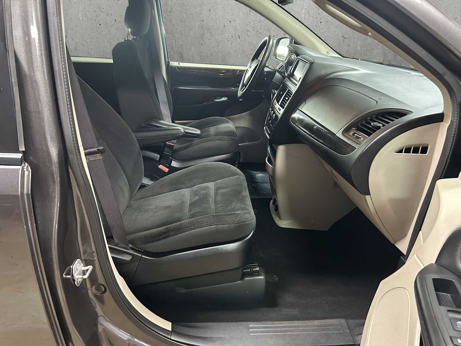 2019 Dodge Grand Caravan SE - Photo 18