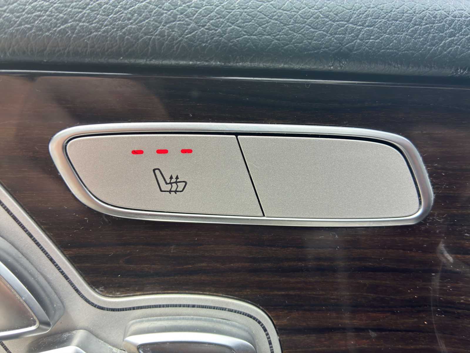 2020 Mercedes-Benz GLC GLC300 - Photo 17