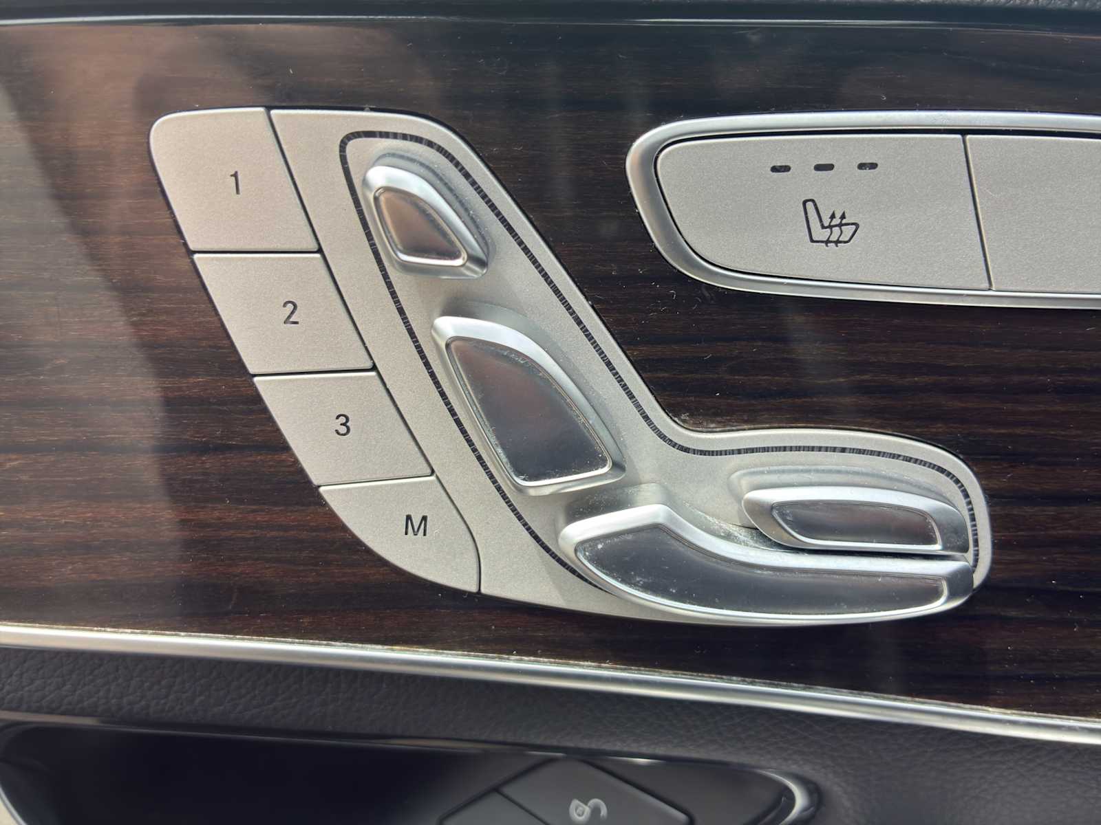 2020 Mercedes-Benz GLC GLC300 - Photo 18