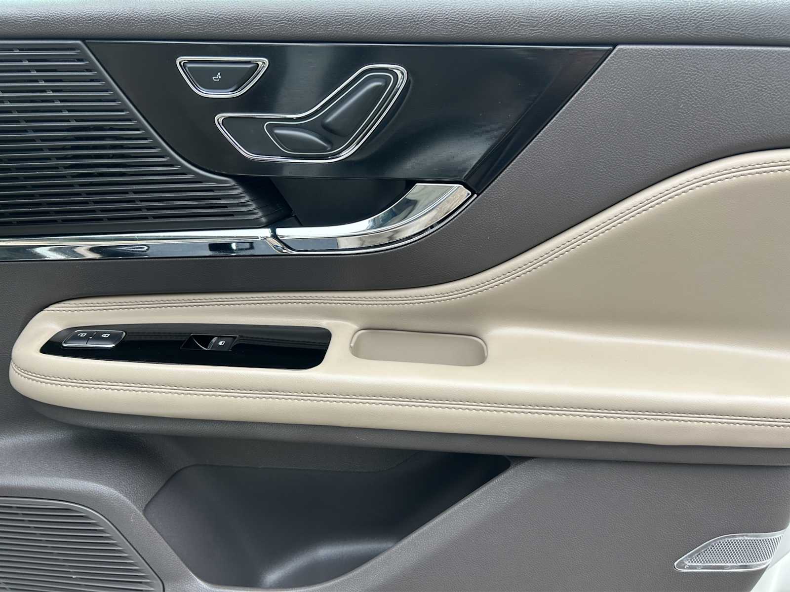 2021 Lincoln Corsair Base - Photo 22