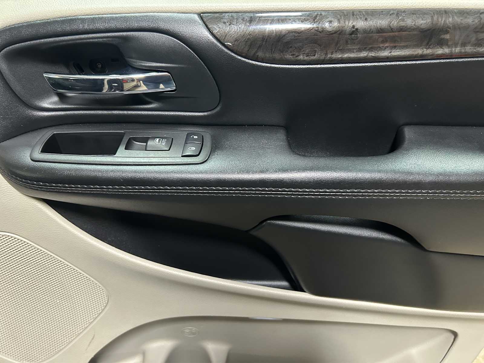 2019 Dodge Grand Caravan SE - Photo 17