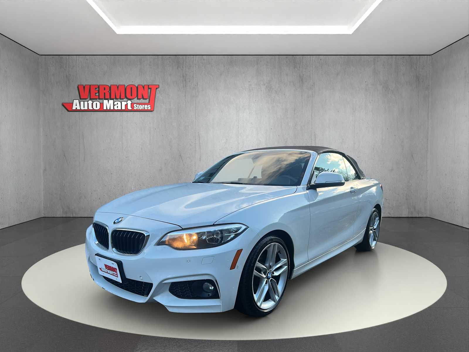 2017 Bmw 230i xDrive Convertible photo 2