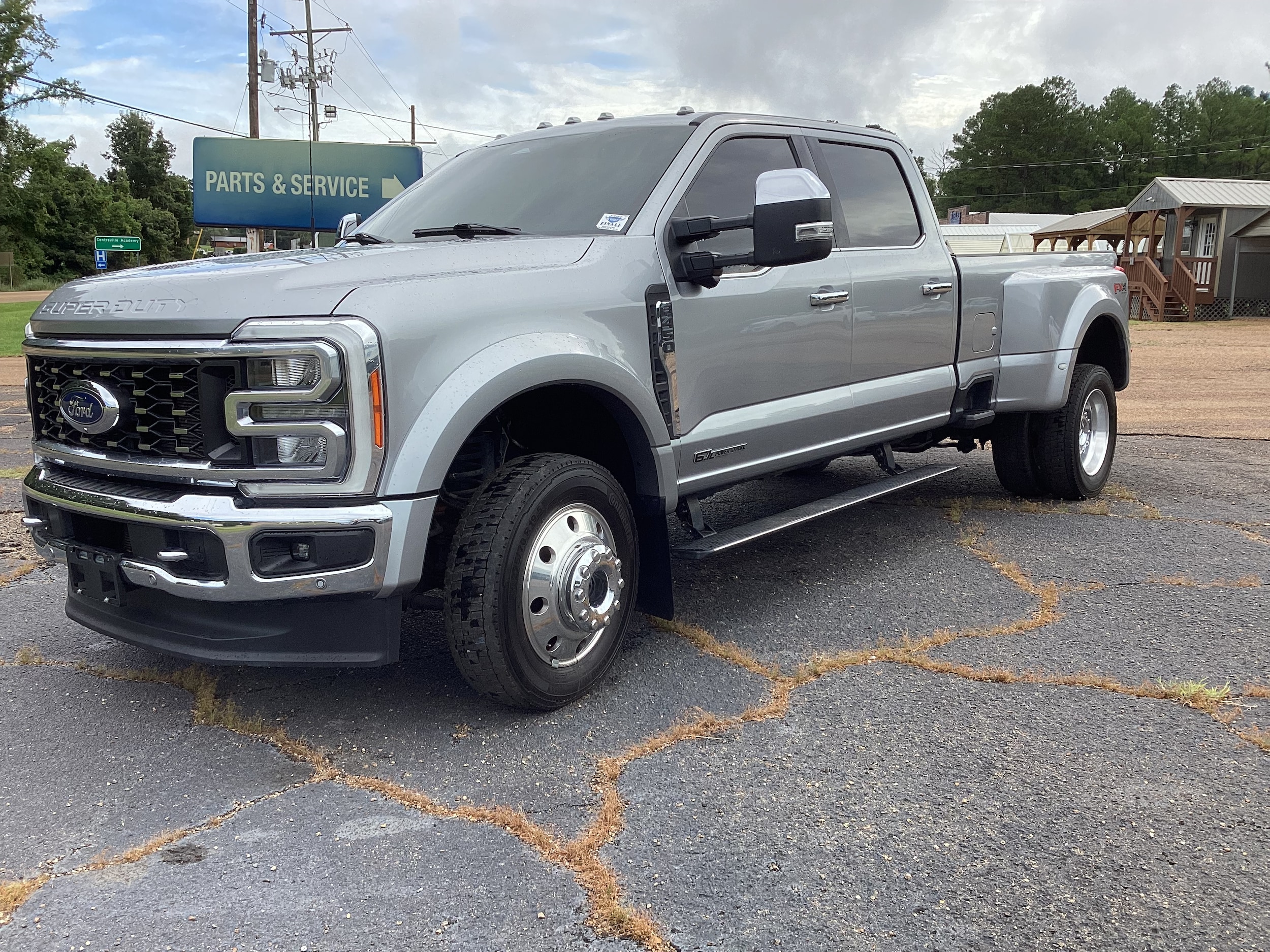 2023 Ford F-450 Super Duty Lariat