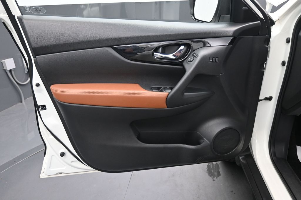 Used 2018 Nissan Rogue SL SUV