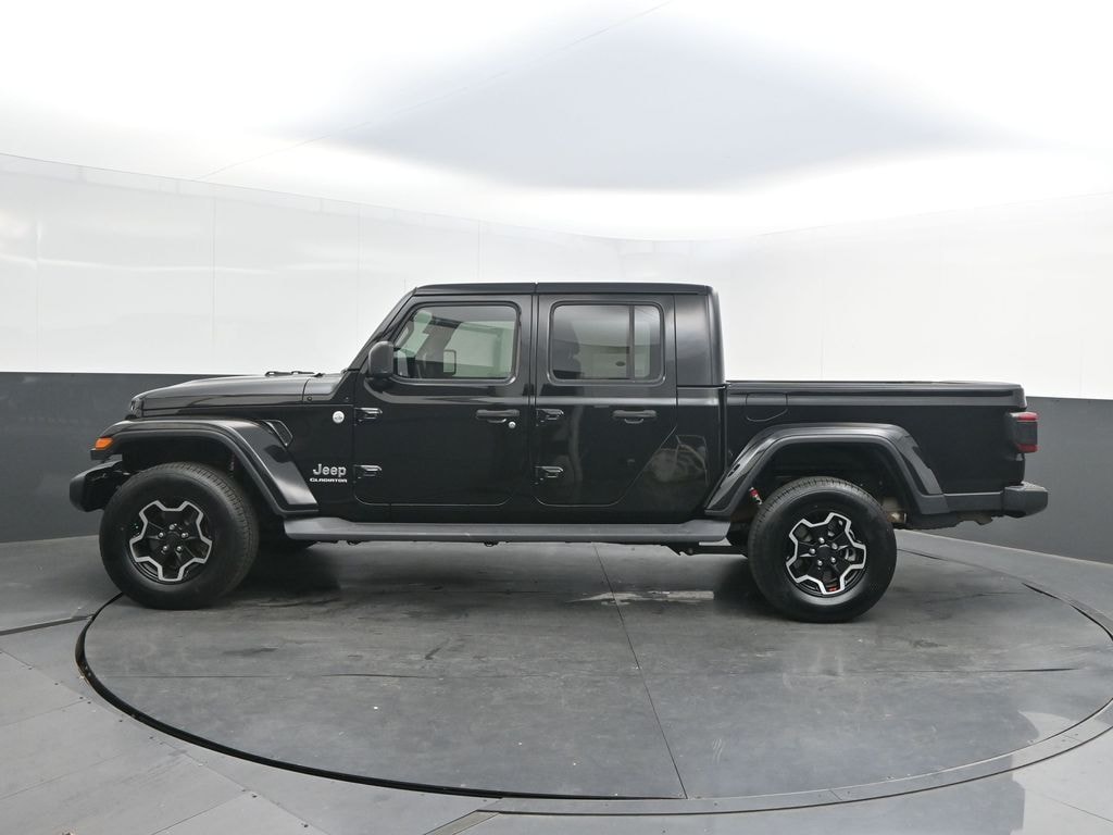 Used 2020 Jeep Gladiator Overland Truck