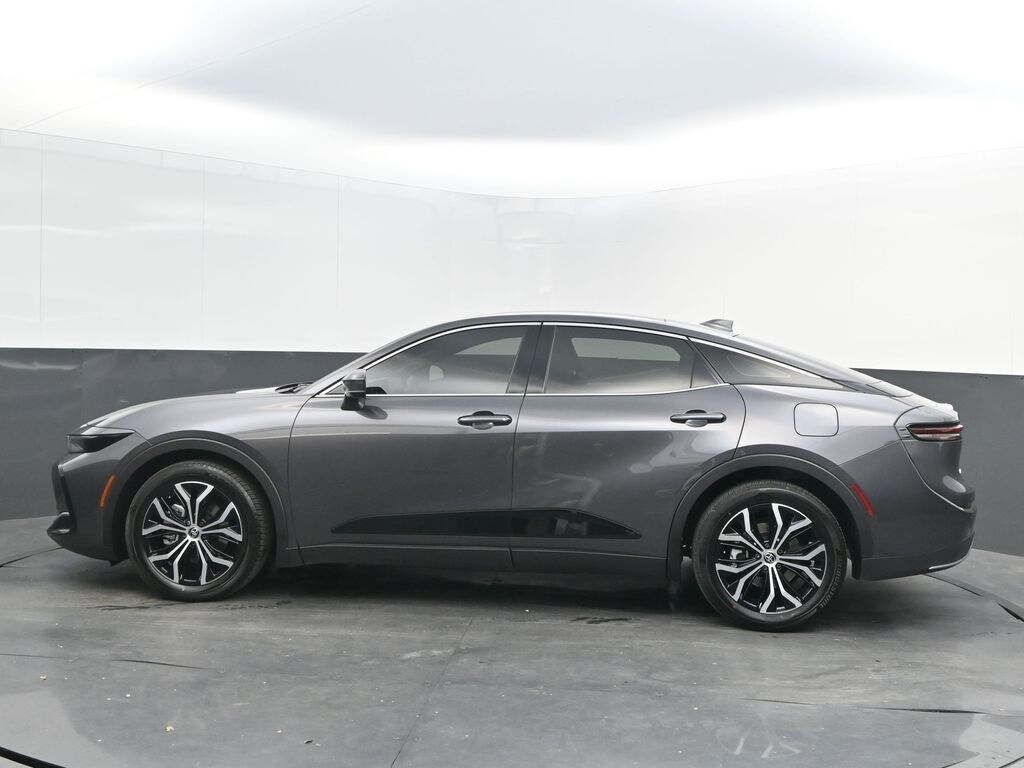 2023 Toyota Crown Limited photo 4