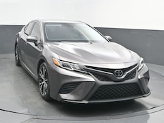 2020 Toyota Camry SE Sedan