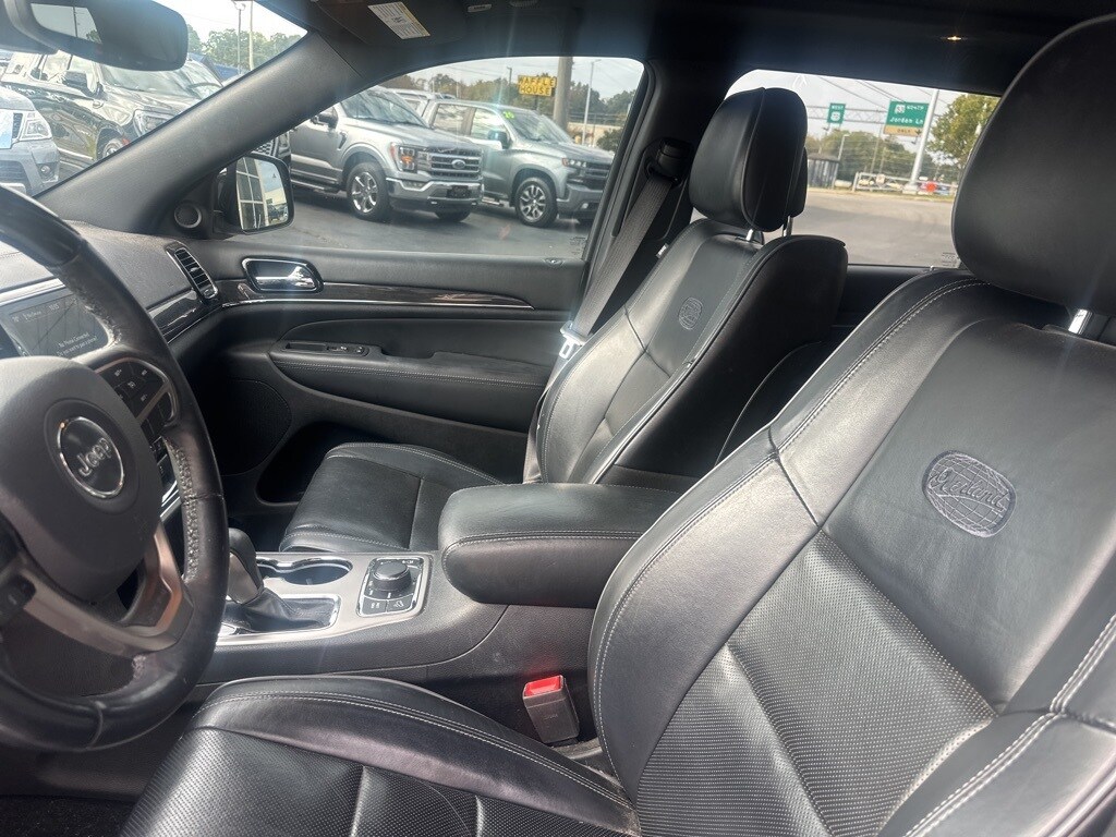 2019 Jeep Grand Cherokee Overland photo 2