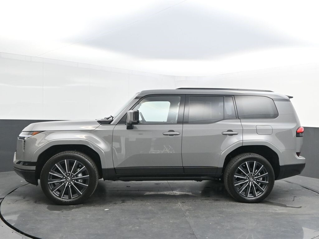 2025 Lexus GX 550 Luxury photo 4