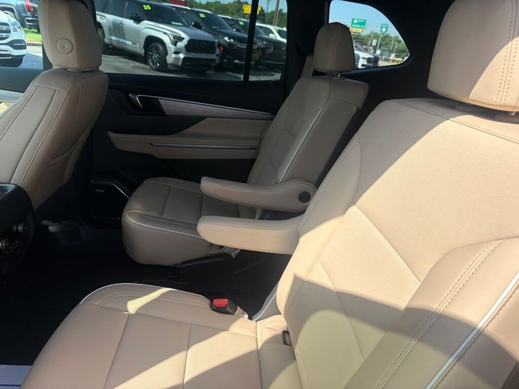 Used 2026 Buick Enclave Preferred SUV