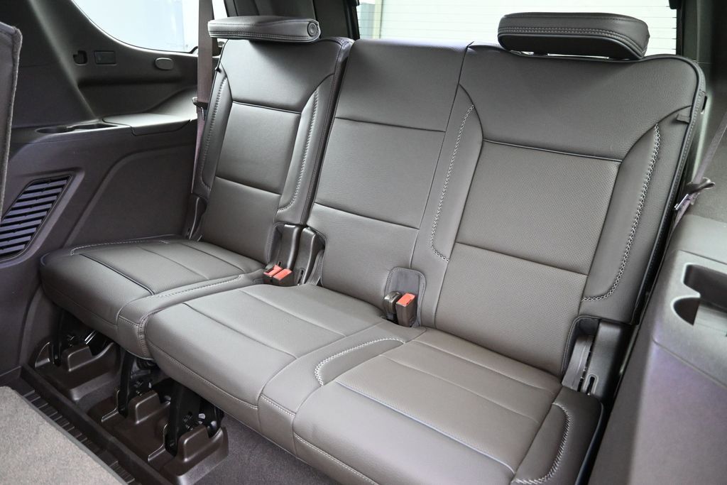 2021 GMC Yukon Denali - Photo 19