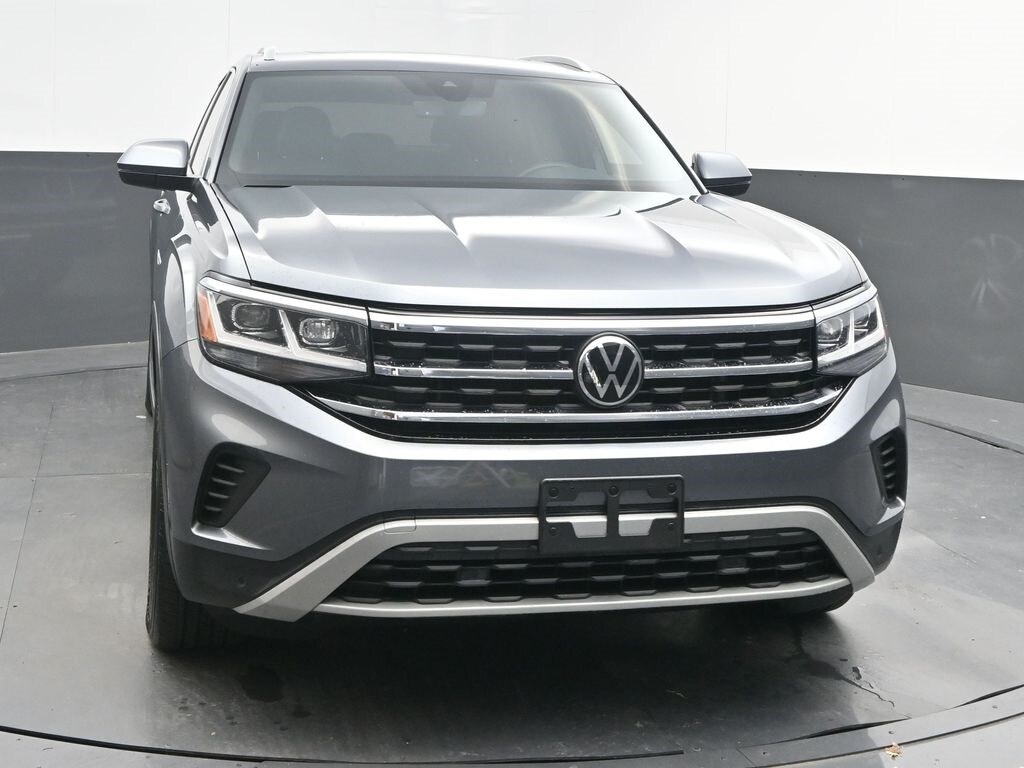 2023 Volkswagen Atlas Cross Sport V6 SEL photo 2