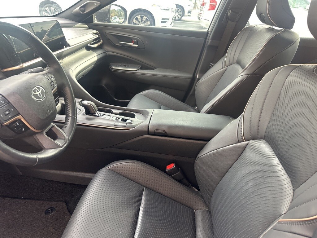 2023 Toyota Crown Limited photo 2