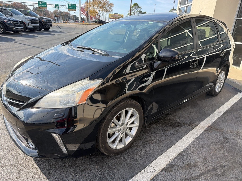 2012 Toyota Prius v Five